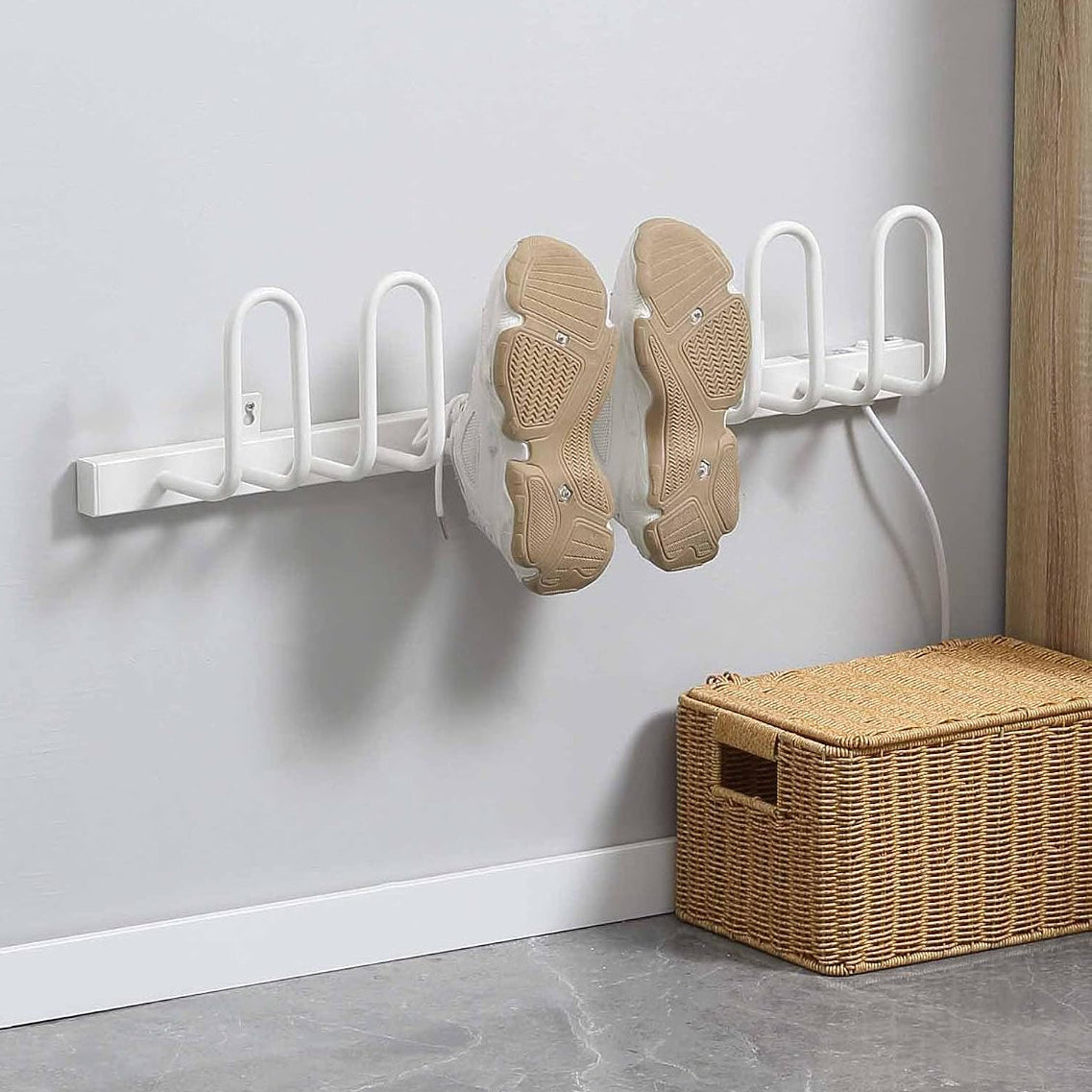 Elektrischer Schuhtrockner 60 W, Wandmontage Stiefelwärmer für 3 Paar Schuhe, Trockengestell für Handschuhe, Socken, Temperatur von 50 bis 55℃ Weiß 76 x 13 x 17 cm