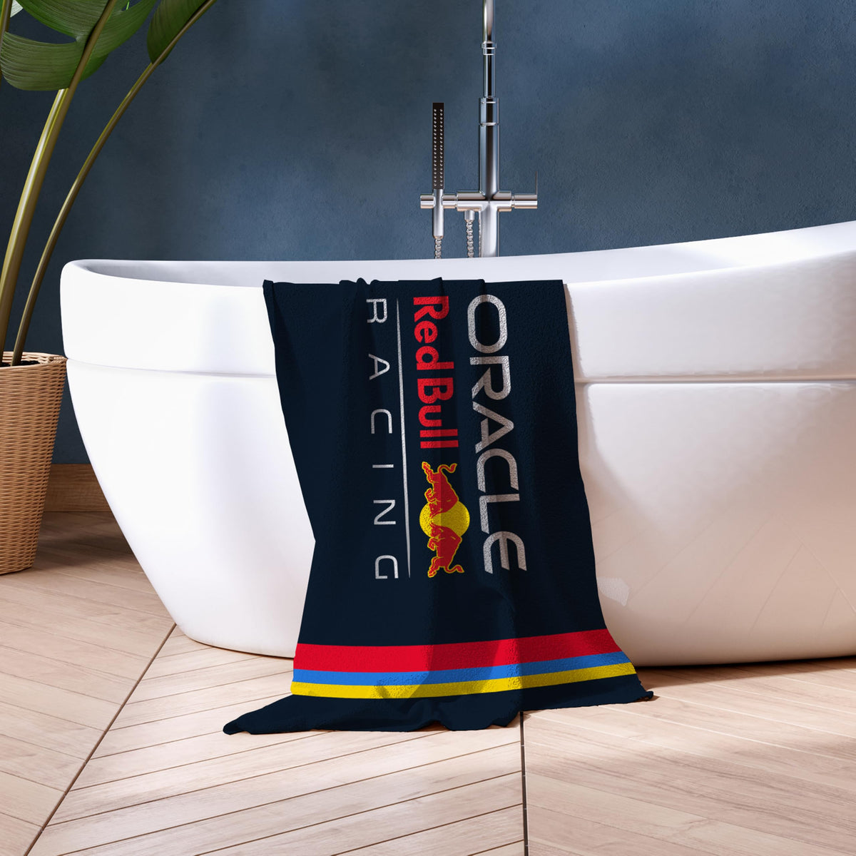 Character World Offizielles Red Bull Racing Handtuch | Superweiches Gefühl, dreifarbiges Formel Eins Team Design | Perfekt für Haus, Bad, Strand & Schwimmbad | Eine Größe 75cm x 150cm | 100% Baumwolle
