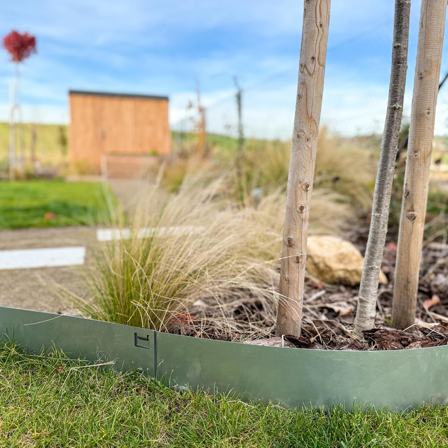 Flexible Rasenkante aus Metall - Garten Metall Beeteinfassung - Beetbegrenzung Einfach einschlagen, 1 Paar Montagehandschuhe inklusive