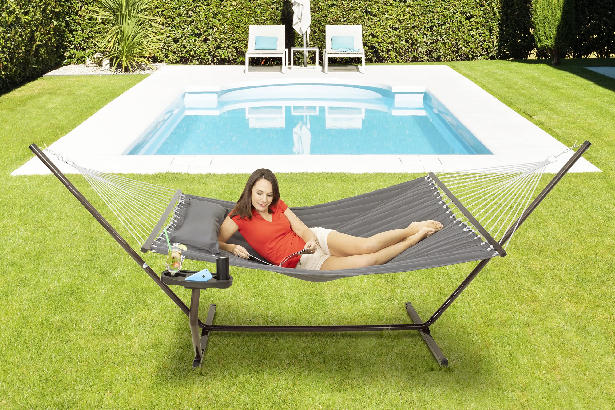 Hängematte mit Gestell und Tisch - Hängematte Outdoor für den Garten, Pool & Balkon - Großzügige Hängematten 2 Personen - Doppelhängematte mit Ständer und Beistelltisch - 200 kg Belastbarkeit