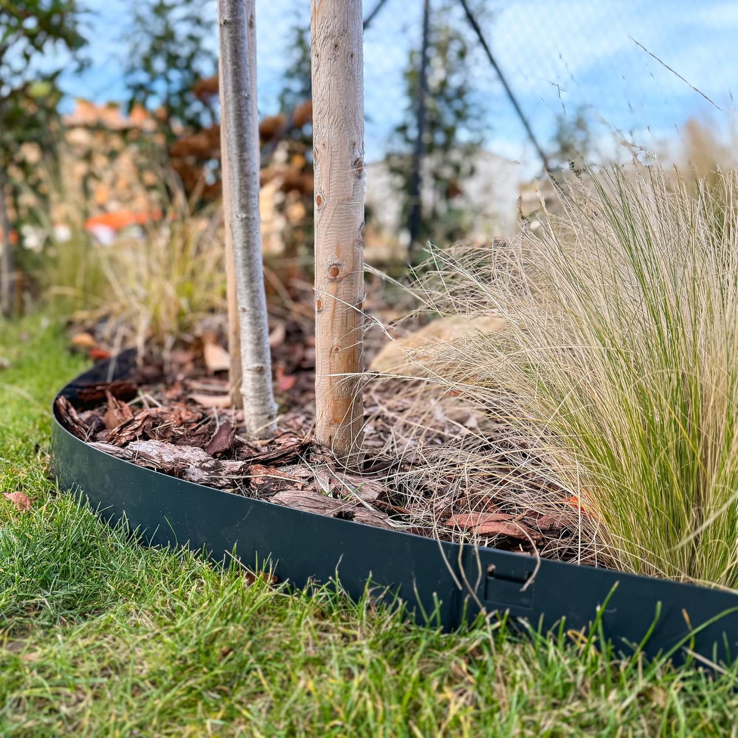 Flexible Rasenkante aus Metall - Garten Metall Beeteinfassung - Beetbegrenzung Einfach einschlagen, 1 Paar Montagehandschuhe inklusive