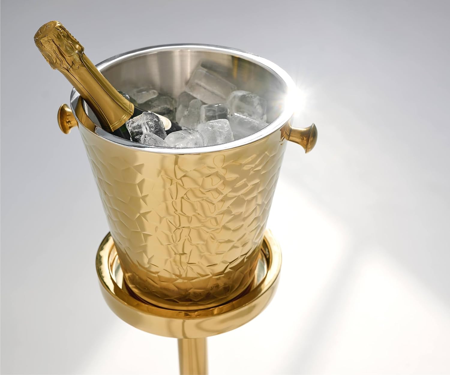 Weinkühler Capri mit Ständer (H 83 cm, Ø 22 cm), Edelstahl doppelwandig, gemustert, mit Griffen, für 1 Flasche – Sektkühler, Flaschenkühler stehend, Champagnerkühler, Getränkekühler, Barzubehör