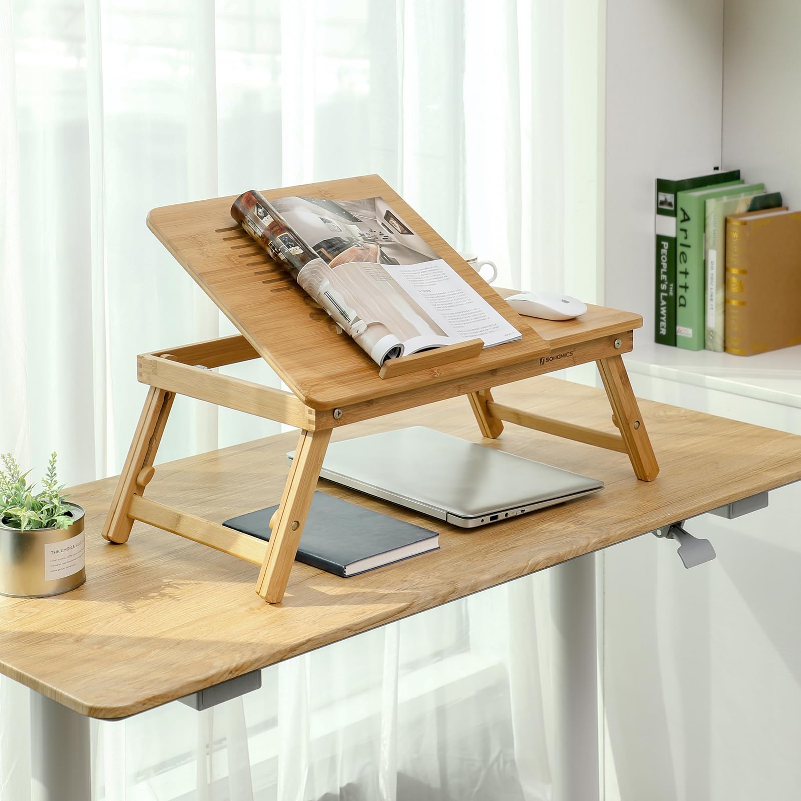 Laptoptisch für Bett, Laptopständer, Winkel- und höhenverstellbar, klappbare Beine, für Laptops bis 15,6 Zoll, Arbeiten, Lesen, Bambusbeine, Schublade, 55,5 x 34,9 cm, vintagebraun LLD105B01