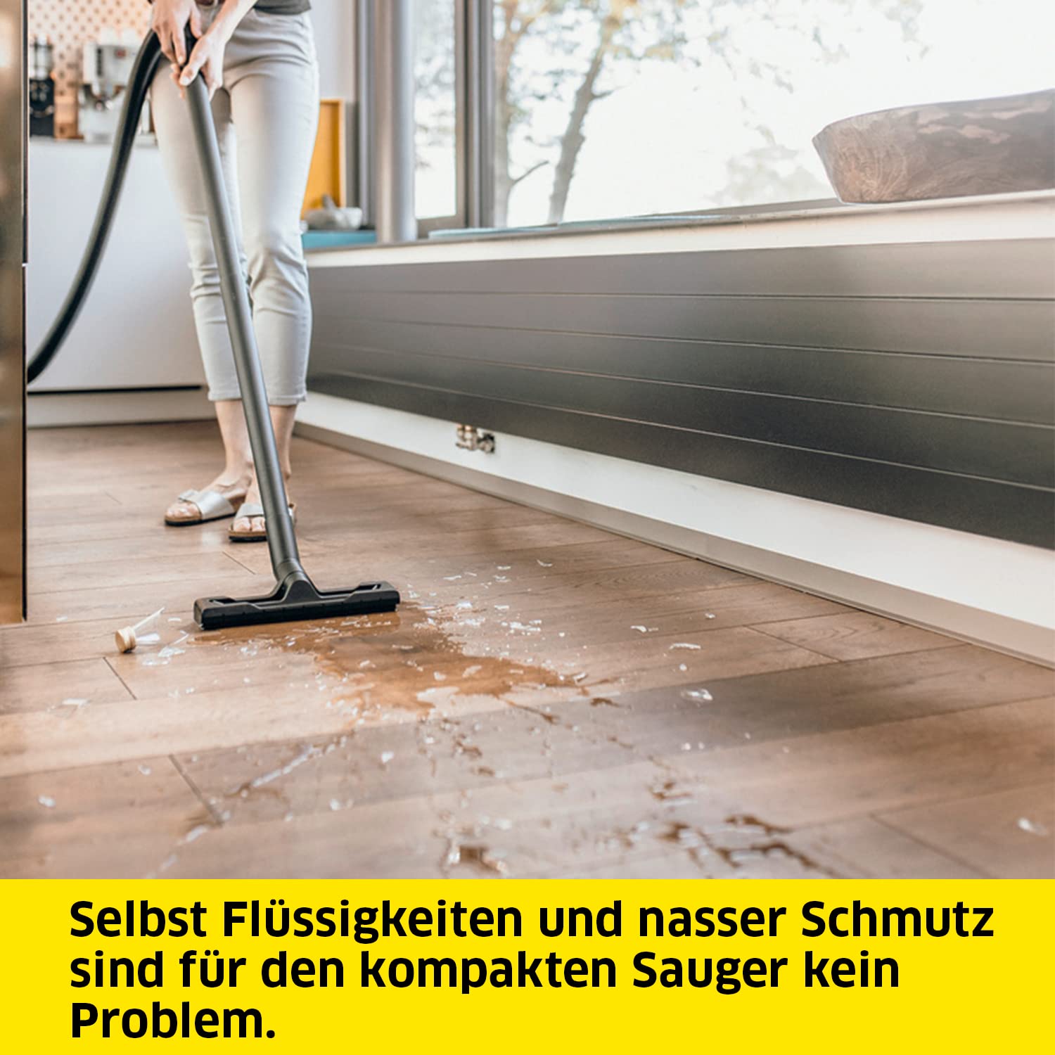 KÄRCHER Nass-/Trockensauger WD 2 Plus V-12/4/18/C, inkl. Patronenfilter, Vliesfilterbeutel, 1.000 W, Kunststoffbehälter: 12 l, Saugschlauch: 1,8 m, Blasfunktion, Boden- und Fugendüse, Schwarz, Gelb
