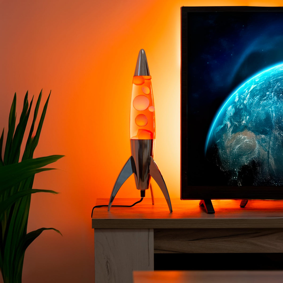 Lavalampe "Rocket" - Retro-Lavalampe mit Ersatzbirne, ideal für Wohnzimmer, Schlafzimmer und Büro. Maße: 20 x 20 x 45 cm.