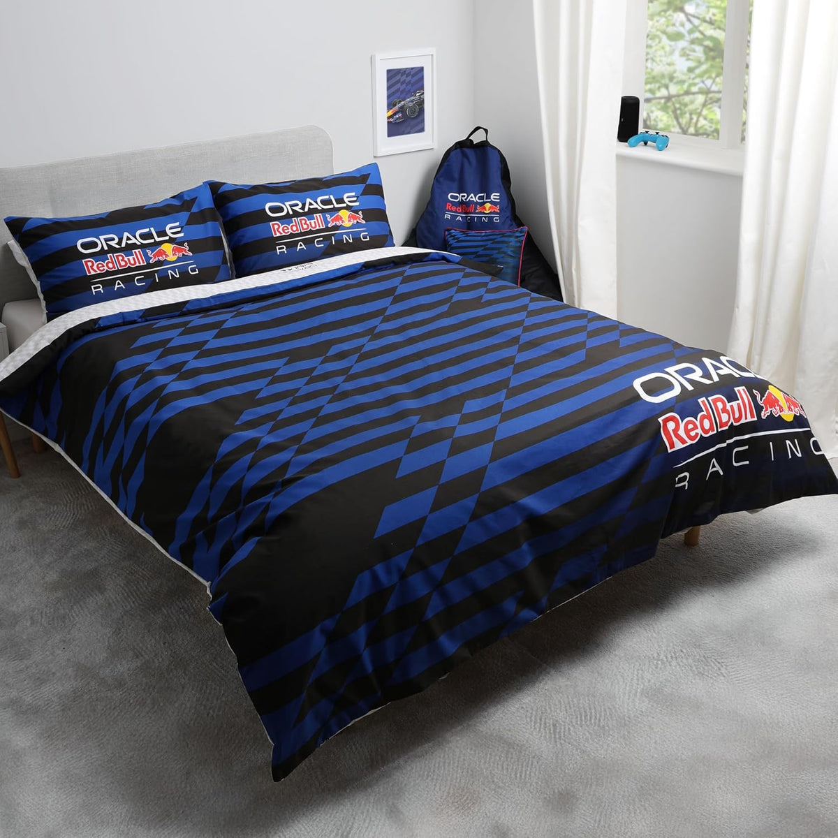 Character World Oracle Red Bull Racing Officially Licensed Double Duvet Cover Set | Automatic Design Reversible 2 Sided Blue Bedding Including Matching Pillow Cases Double Bed Set | Polycotton