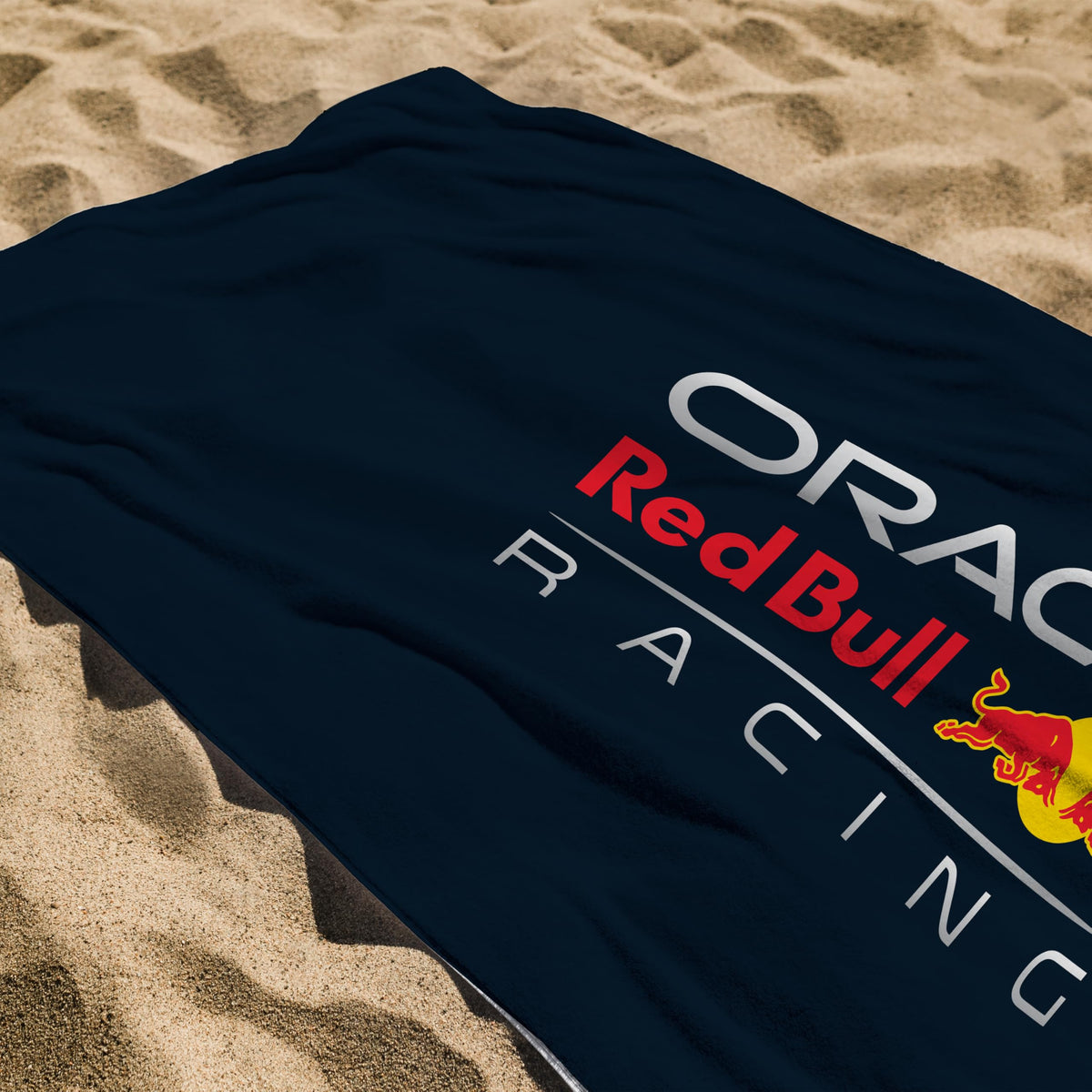 Character World Offizielles Red Bull Racing Handtuch | Superweiches Gefühl, dreifarbiges Formel Eins Team Design | Perfekt für Haus, Bad, Strand & Schwimmbad | Eine Größe 75cm x 150cm | 100% Baumwolle