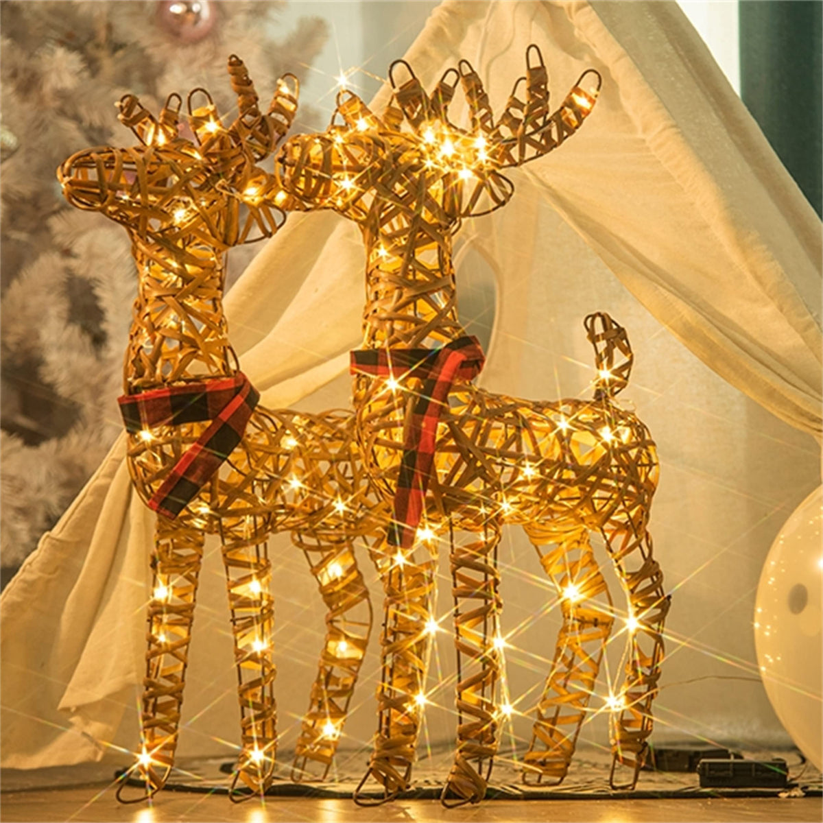LED Rentier Metall Gold Weiß Eisen Rahmen Beleuchtet Weihnachtshirsch warm weiß Weihnachten Deko für Innen Aussen