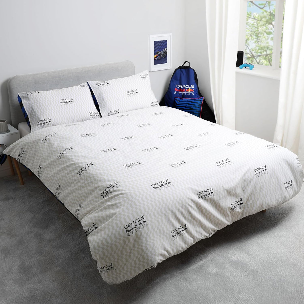 Character World Oracle Red Bull Racing Officially Licensed Double Duvet Cover Set | Automatic Design Reversible 2 Sided Blue Bedding Including Matching Pillow Cases Double Bed Set | Polycotton