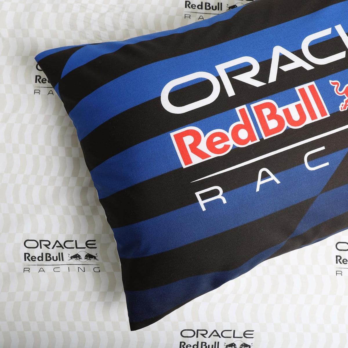 Character World Oracle Red Bull Racing Officially Licensed Double Duvet Cover Set | Automatic Design Reversible 2 Sided Blue Bedding Including Matching Pillow Cases Double Bed Set | Polycotton