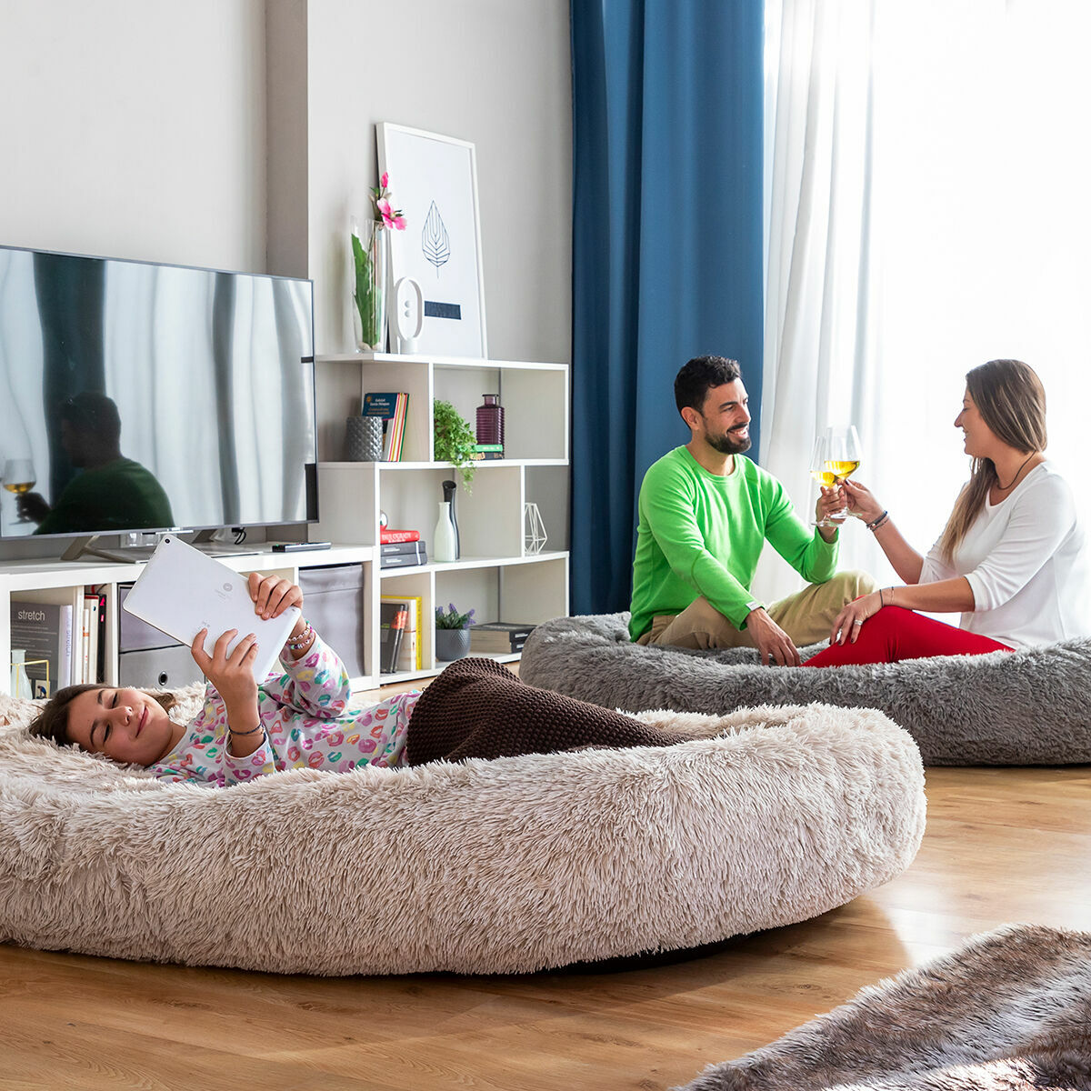 Hundebett für Menschen | Human Dog Bed XXL Grau
