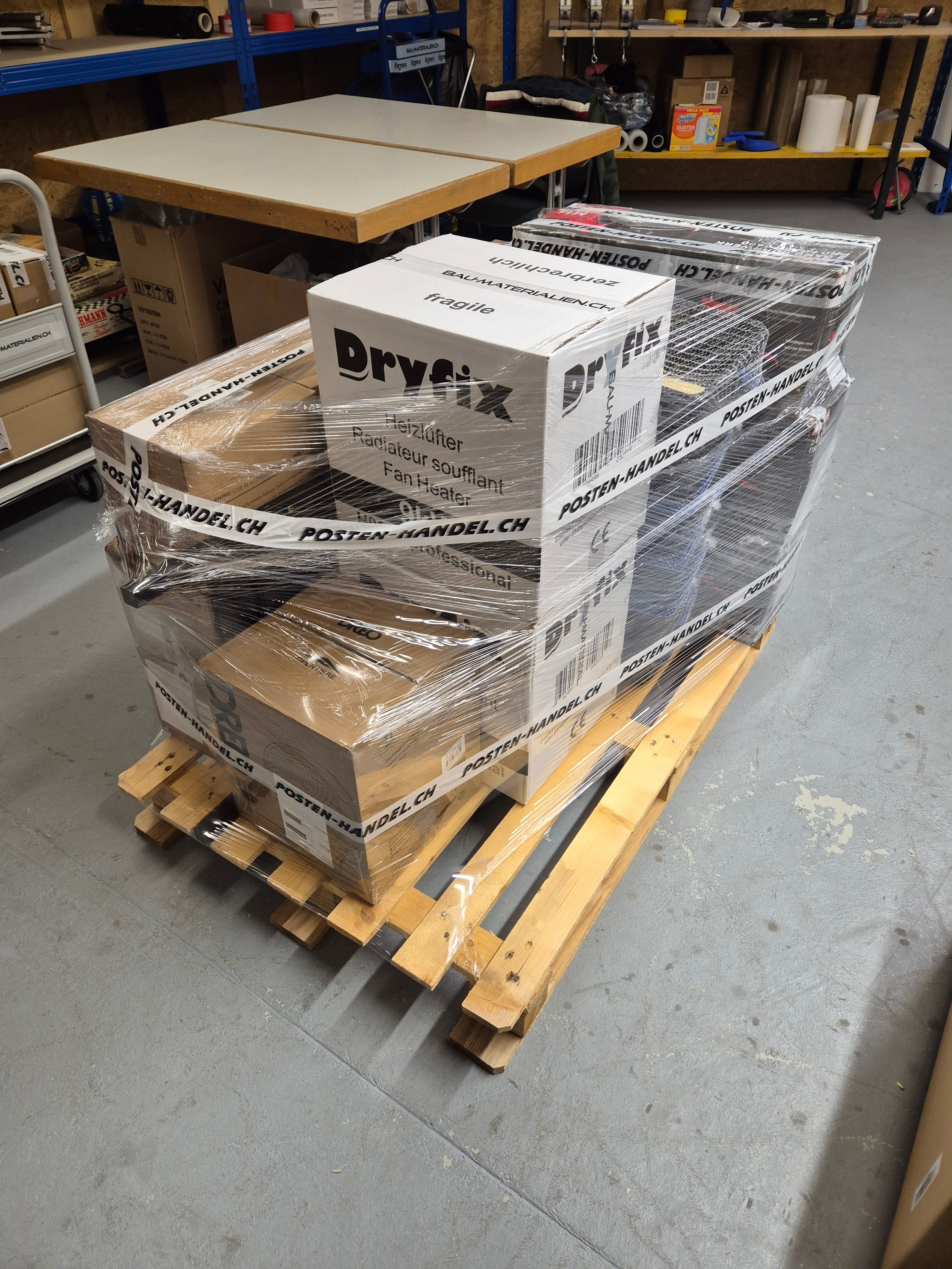 Restposten Palette Werkzeug / 2 x Heizlüfter 9 kW Dryfix / 1 x Turmventilator Dreo / 3 x Rührwerk Brutus / 4 x Fugen Reinigungsset - NEU & OVP - Verkaufs Wert + 2000.- / Gratis Lieferung!