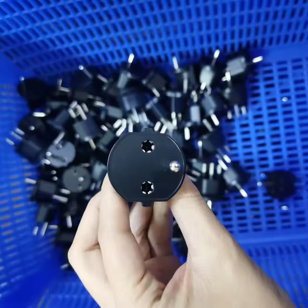 50 x FIGREX Fixadapter CH Typ12 / Schuko / Eurostecker - 3-polige Variante / 10 A / 250 VAC - Ab Fr. 2.- pro Stk. - NEU & OVP